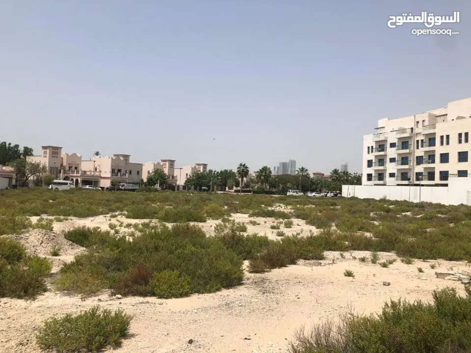 للبيع قطعة أرض سكنية فاخرة في مثلث قرية الجميرا (JVT)For Sale Prime Residential Plot in Jumeirah