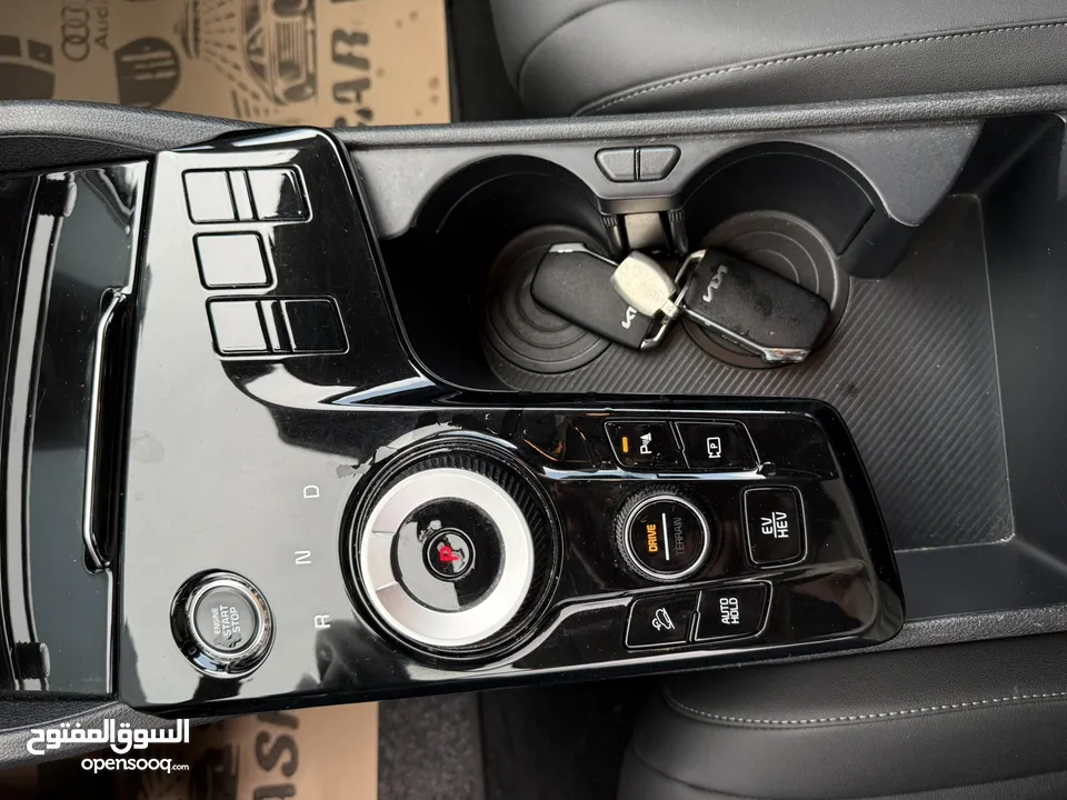 كيا سبورتاج ترخيص 2022 محرك 1600 هايبرد plug in/يقطع على الشحنه 65 كيلو متر