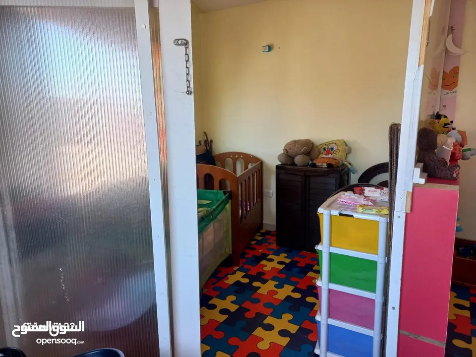 مركز تعليمي وحضانة للبيع