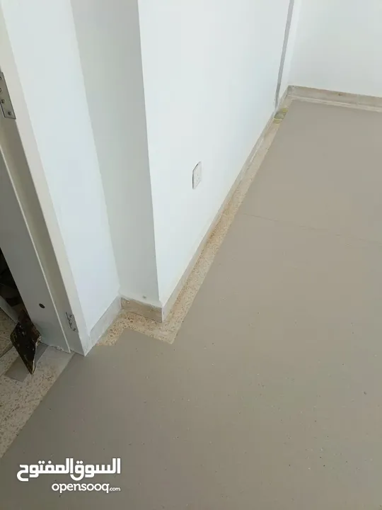 رولات اوروبي ذات جوده عاليه مستشفيات مصانع نوادي رياضيه جامعات كرفنات ضد حريق ومزع وبكتيريا