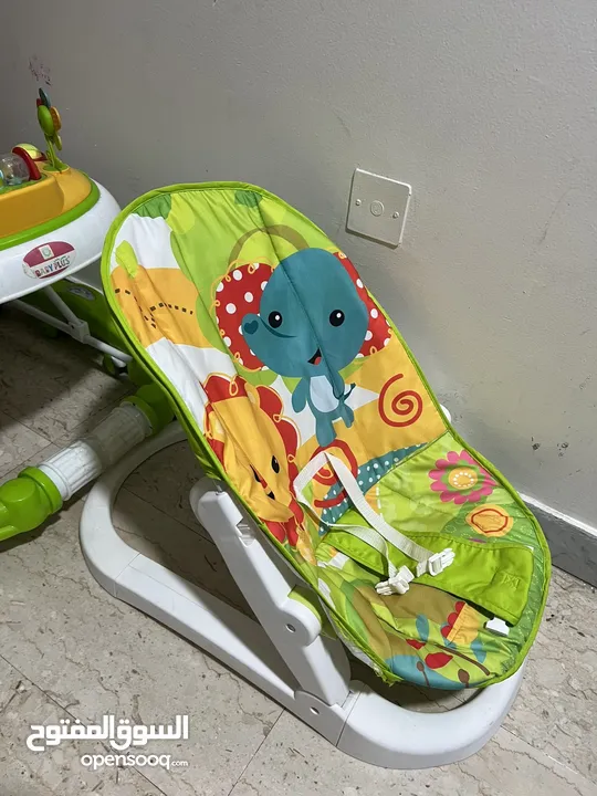 عرباية اطفال وكار سيت والعاب للبيع    All Stroller car seat and toys for sale