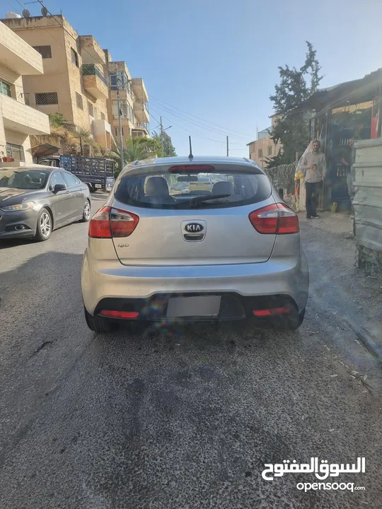 كيا ريو 2014 هاتشباك
