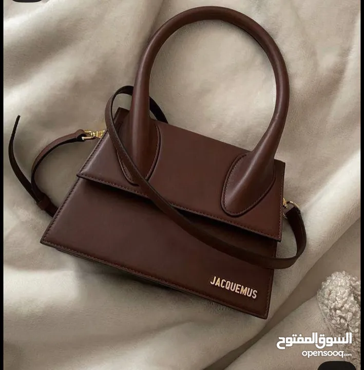 اعلان لحقائب يد