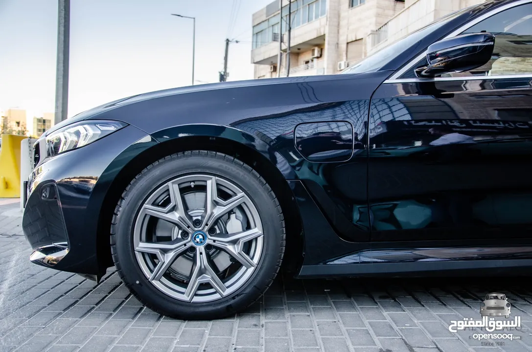 BMW I3 2023 M kit عداد زيرو مكفولة