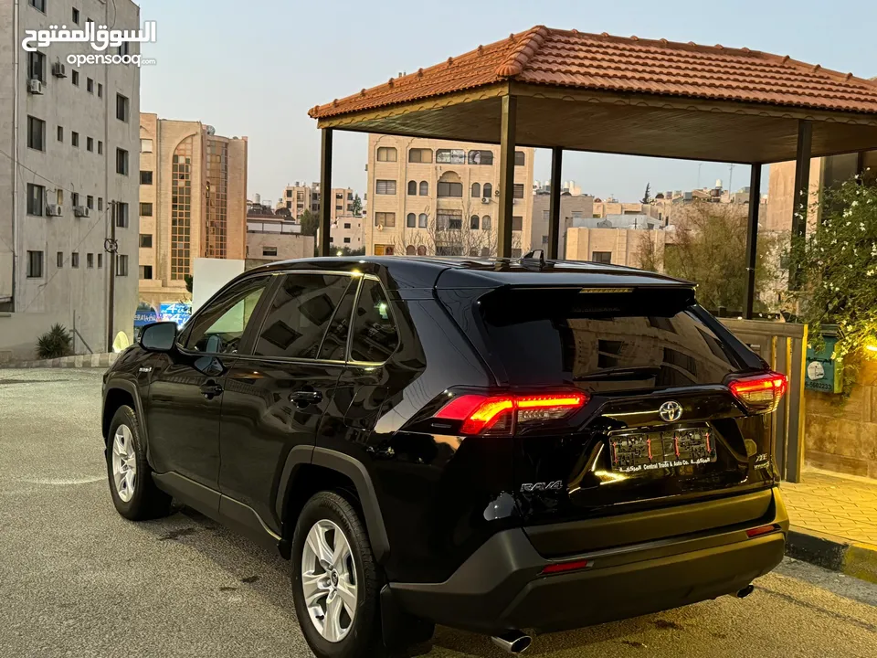 Toyota RAV4 XLE 2021 وارد المركزية