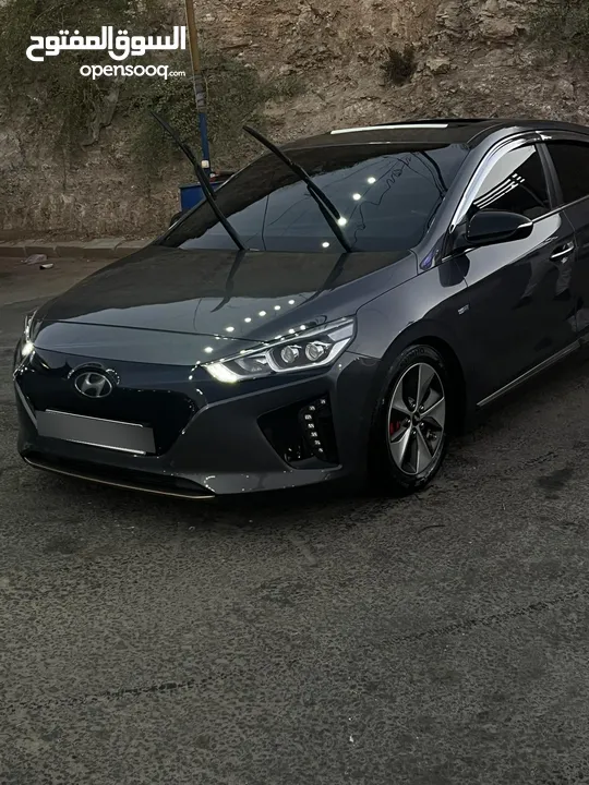 HYUNDAI IONIQ