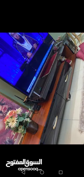 تواليت غرفه + طاوله تلفاز