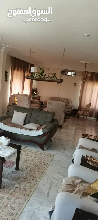 شقه طابقيه طابق ثاني للإيجار