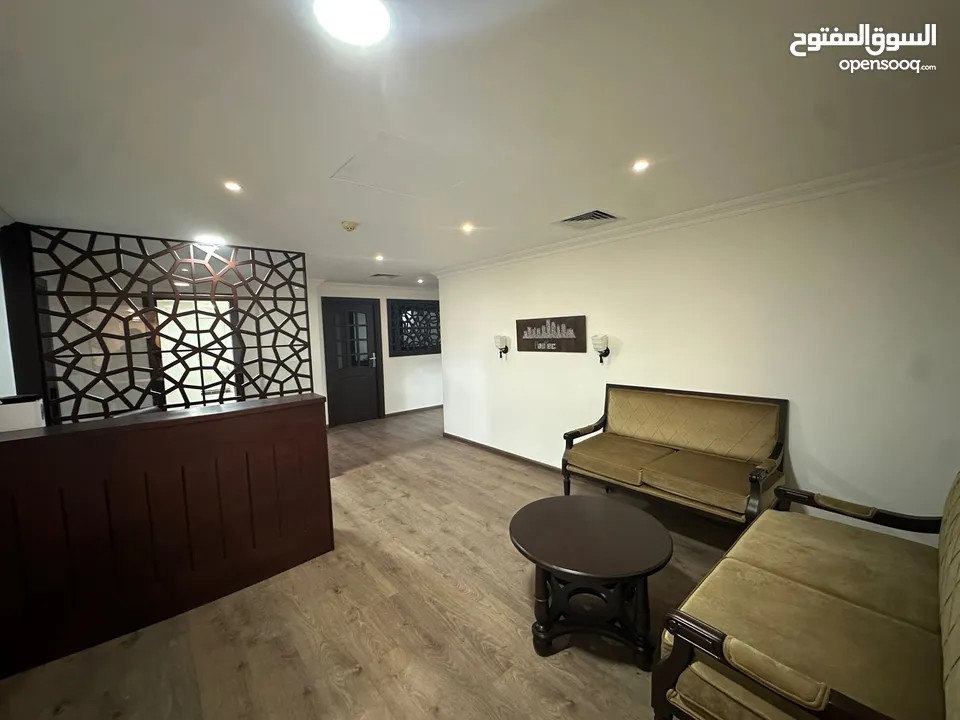 مكتب بمساحة 235 متر مربع للبيع في الصويفيه ( Property 42798 )-174998407