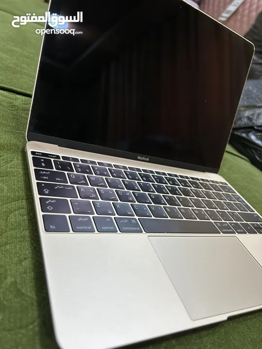 MacBook للبدل على ايفون