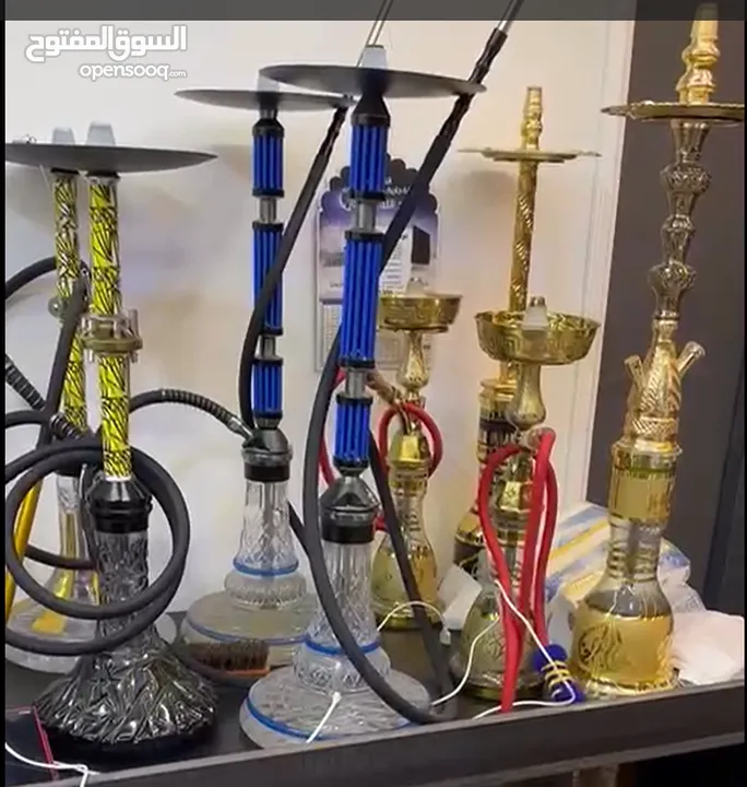 عدة محل كوكتيل كاملة مع طاولات وكراسي للبيع