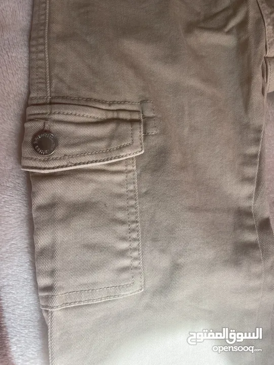 Never worn  No rips