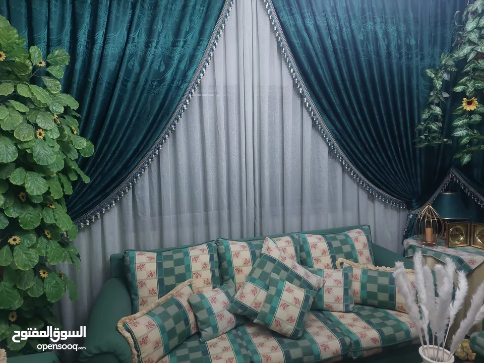 طقم كنب غرفة ضيوف الطقم بحال جديد
