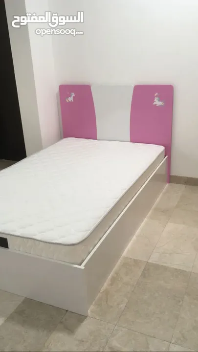 set bed and desk for girl (turkey) طقم سرير ومكتب للفتاة