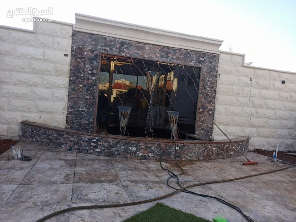 بناء برك سباحة بناء شاليهات انشاء المزارع بناء الأسوار تشيك الأراضي بناء البيوت تنسيق الحدائق شلالات