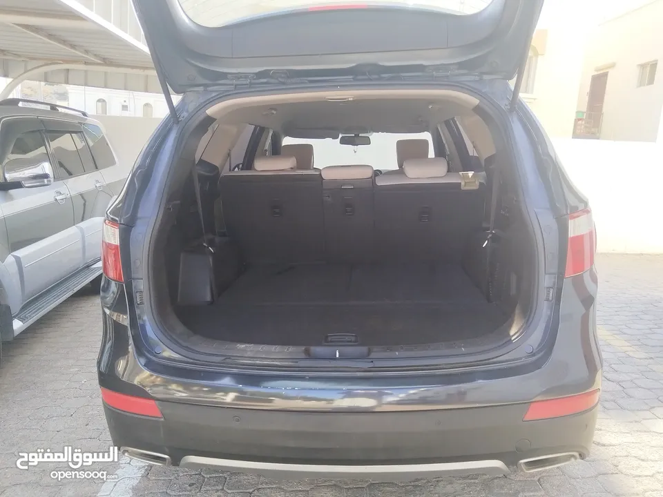 DR USED HYUNDAI SANTAFE GRAND 2014 IN GOOD CONDITION