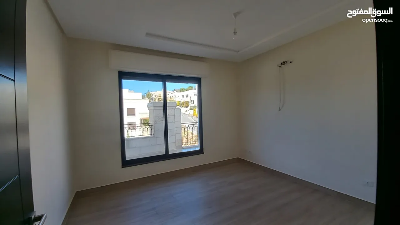 دوبلكس مع روف فاخر  للبيع في دابوق ( Property ID : 40720 )