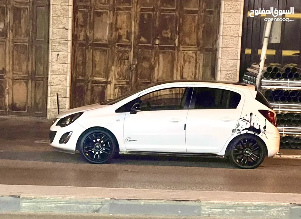 ترخيص ، تأمين ، دهان شركة ولا قطعة مدهونة ، صيانة دورية