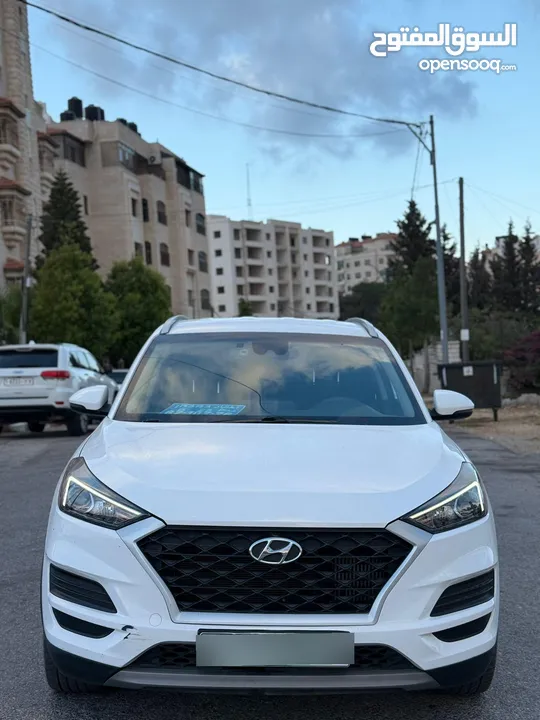 توسان 2019.ديزل .يد اولى. بحاله ممتازه .عداد 53000.مرخص ومأمن لشهر 12.فحص نضيف.2*4