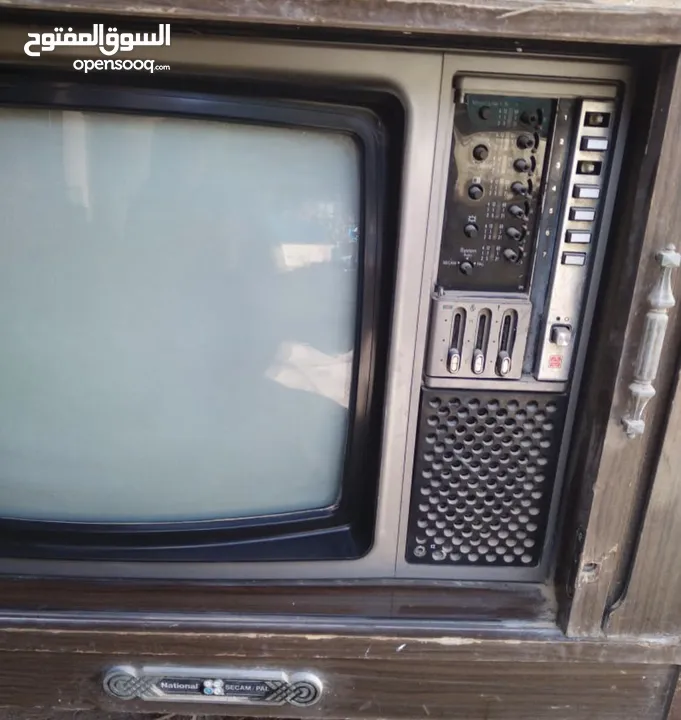 تلفزيون انتيكا قديم