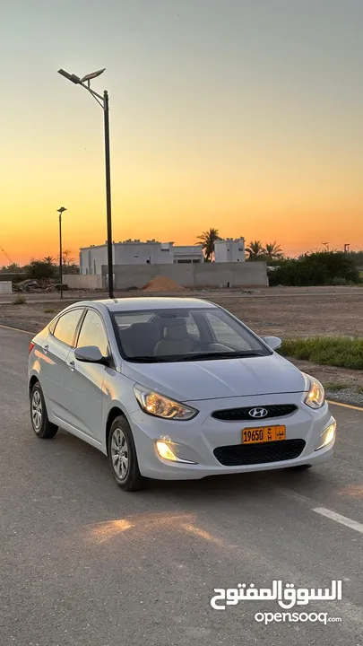 هيونداي اكسنت 2018 لعشاق السيارات التخزين ممشى 6000 فقط وكالة عمان