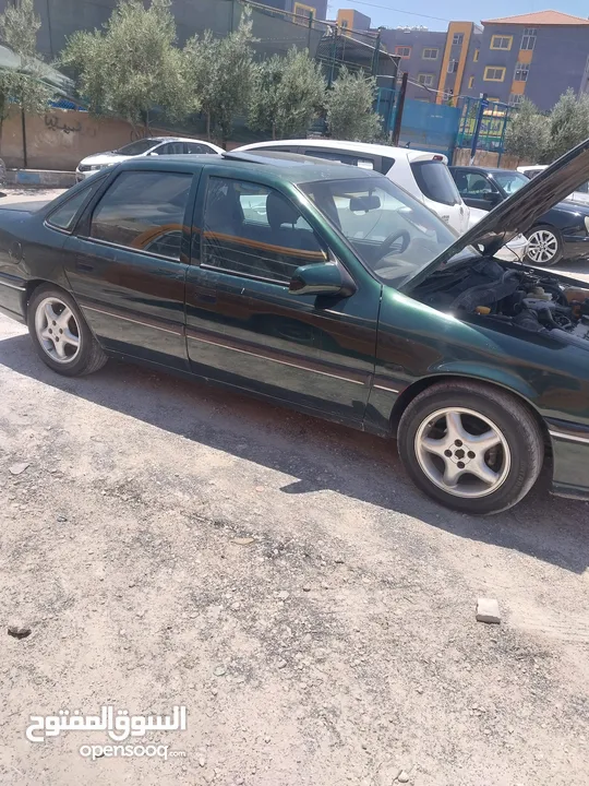 اوبل فيكترا موديل 1995 بحاله جيده  منتهي ترخيصها سنه للبيع ماتور 16 حلاب جير عادي 5 غيار فتحه بالسقف