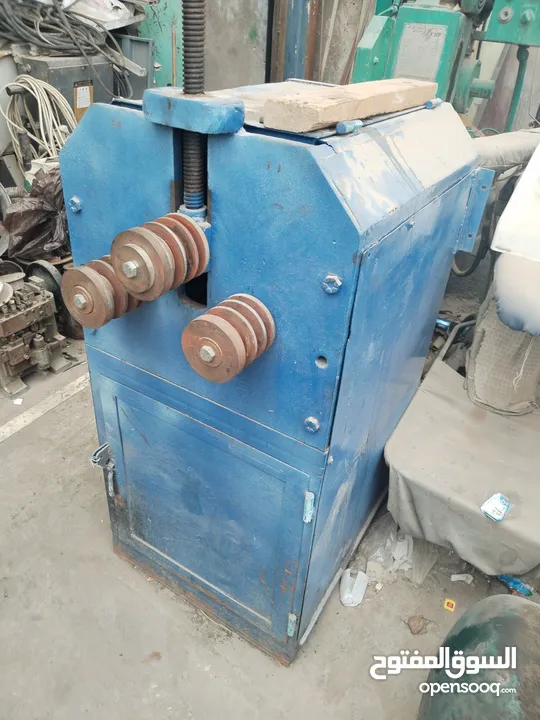 معدات صناعيه وانشائيه