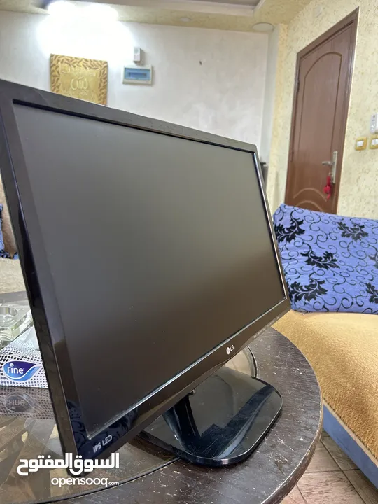 شاشتين LG جداد ب سعر حرق