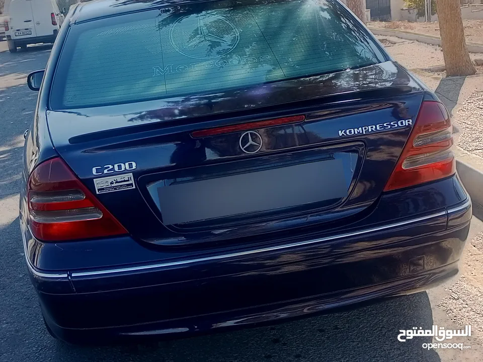 مرسيدس c200/ افنجارد فل كامل وفحص كامل موديل 2001 ماتور 2000 احمر