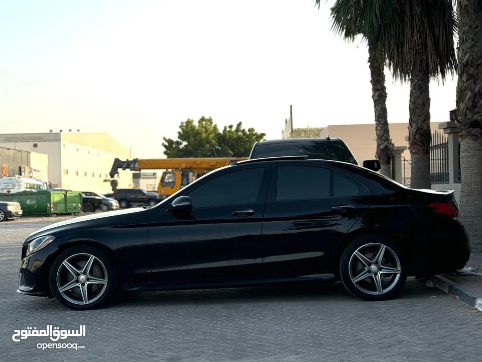 MARCEDS BENZ C300 2016