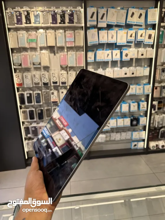 Ipad Air 6 13 inch uesd ايباد اير الجيل السادس 13 انش مستعمل