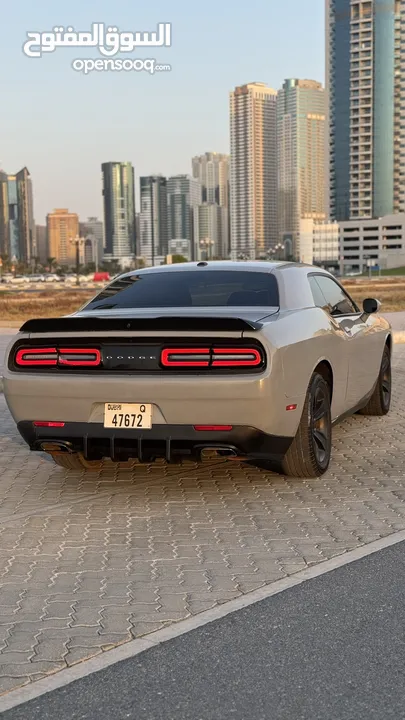 Dodge challenger SXT 2021