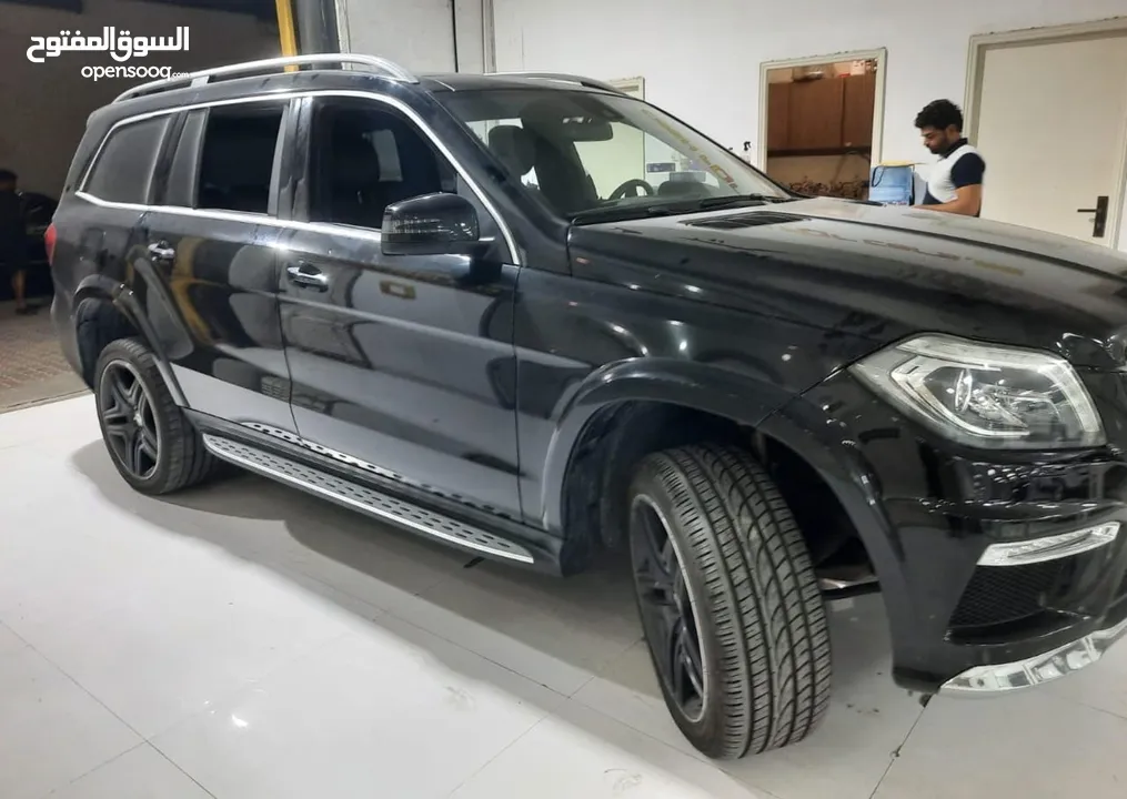 Mercedes-Benz  GL-500  4Matic  4.6L  V8  123,000 KMS  GCC  2016