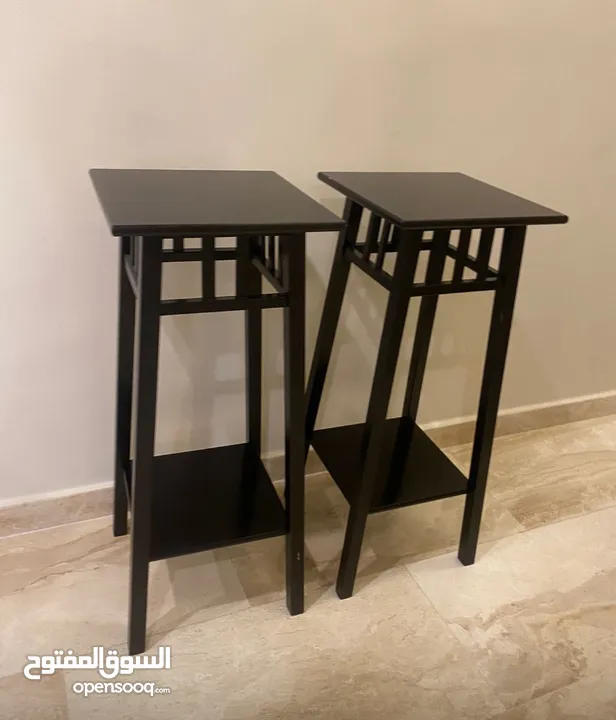 طاولات زاوية من ايكيا لون اسود