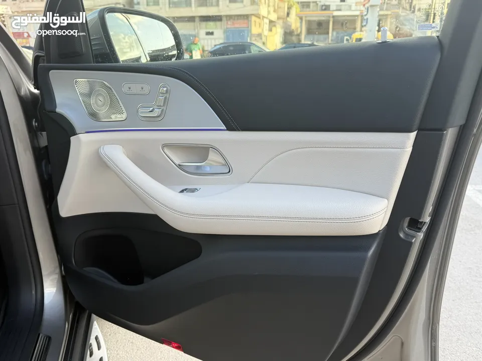 مارسيدس GLE 350e ترخيص 2022 محرك 2000 هايبرد plug in/يقطع على الشحنه 99 كيلو متر