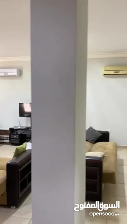 شقة للايجار بالخامسة