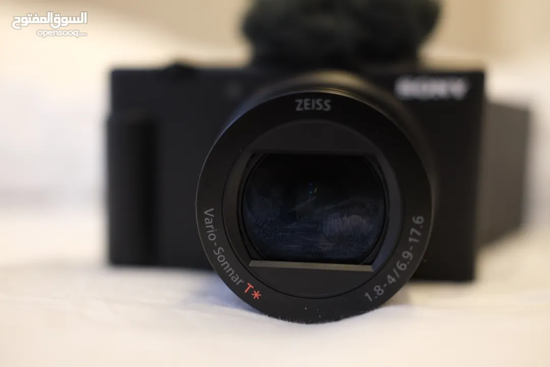 كاميرا ZEISS – بحالة ممتازة