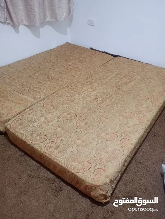 أثاث للبيع