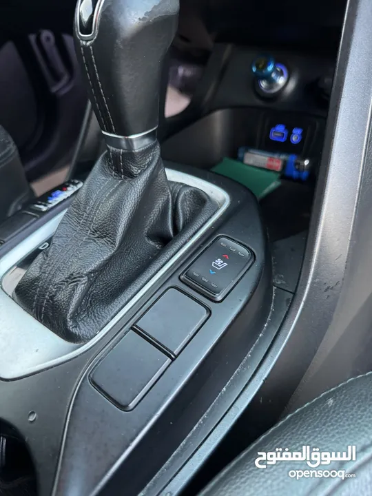 هونداي سانتافيه 2016 امكانية البيع بدفعه 40 كاش وشيكات لسنه فقط