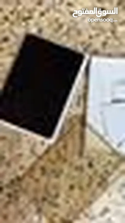 ايباد الجيل التاسع(64GB) Ipad 9 بحالة الوكالة #المساحة : 64 #السعر: ..¿ #اللون :