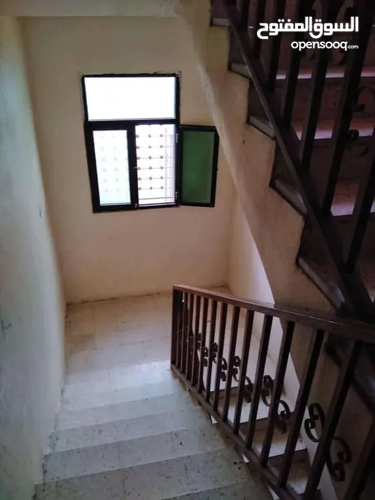 عمارة للبيع بسعر مغري جداً