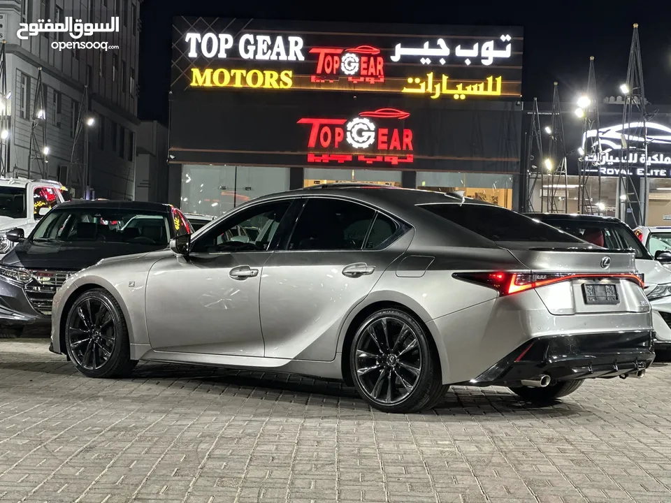 لكزس is350 2023 Fsport