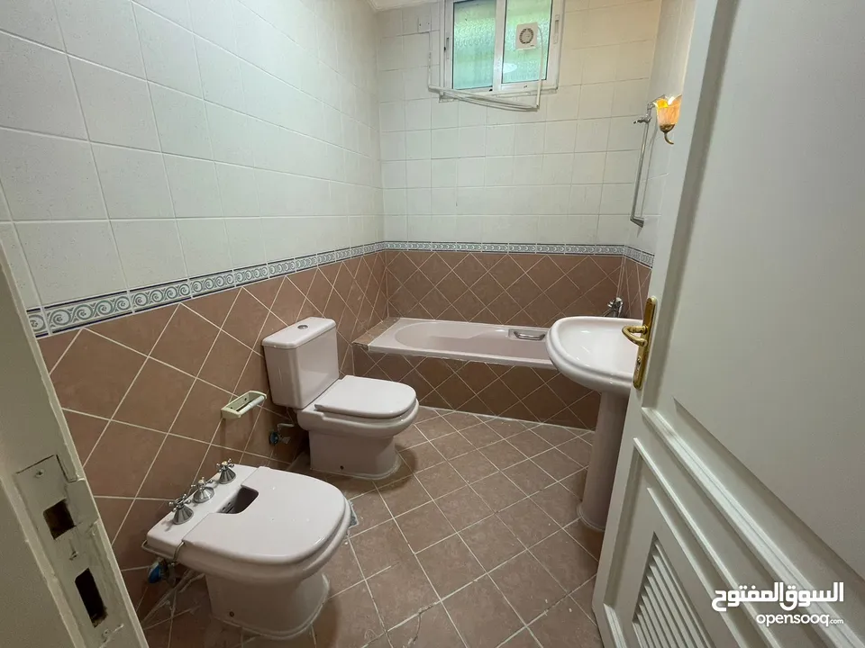 Apartment for rent in Sweifieh ( Property 37234 )-174821763