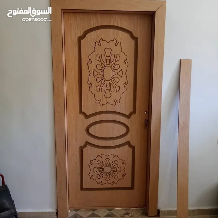 تفصيل كافة ابواب الخشب
