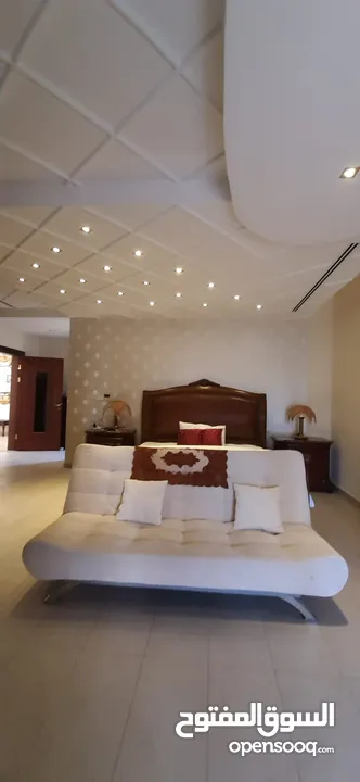 فيلا للايجار يوجد خيارات اخرى Villa for rent, other options available V7