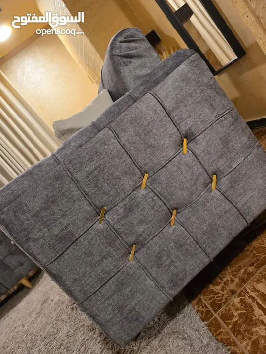 طقم كنب استخدام شهر ونص