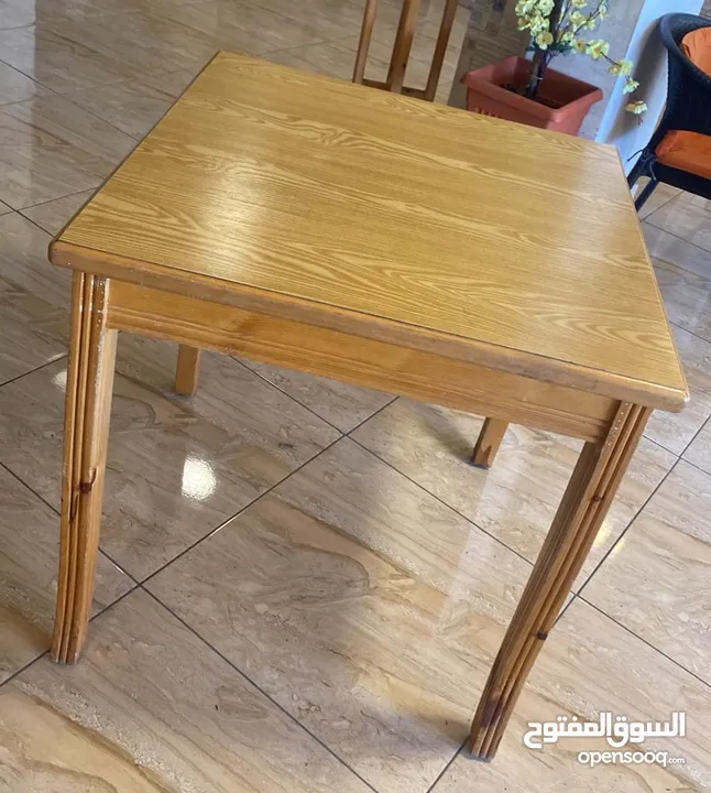 طاولات خشب لاتيه للبيع