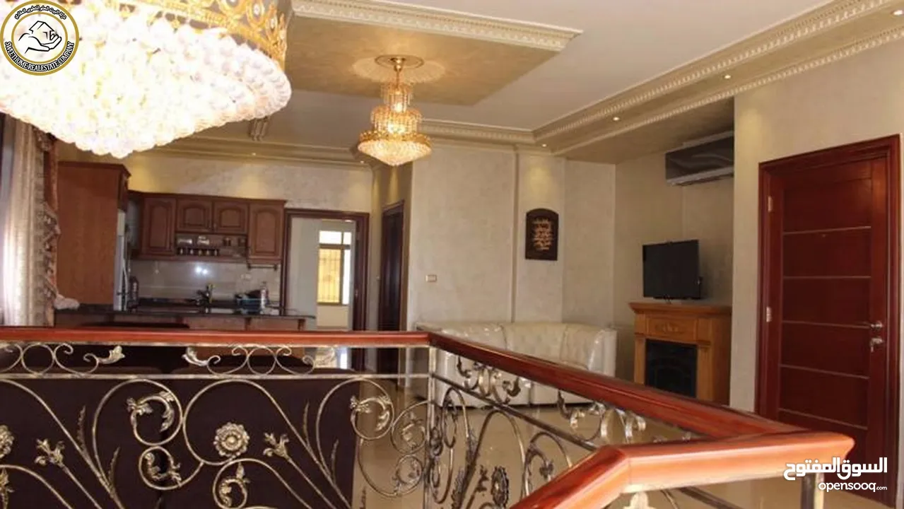 شقة مفروشة فاخرة للبيع في أم السماق الجنوبي  - خلف ال ( C-Town) طابق ثالث مع روف دوبلكس 290م