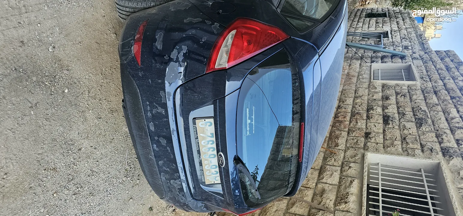 فورد فيستا للبيع