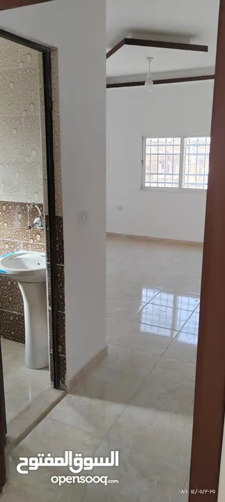شقة جديدة للبيع في الزرقاء بسعر مغري ومنافس # كاش أو اقسااااط#